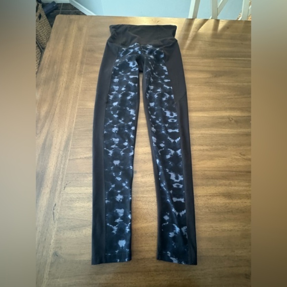 Spanx for the gym leggings Blue and Black medium